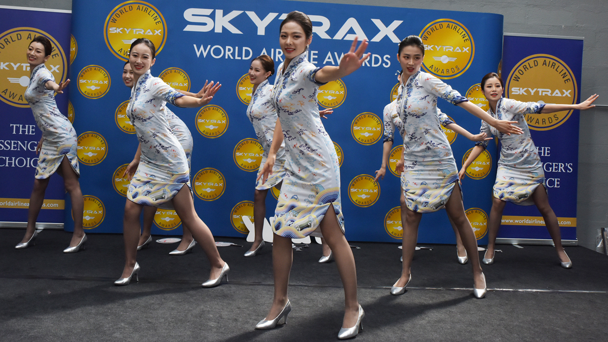 hainan airlines cabin crew