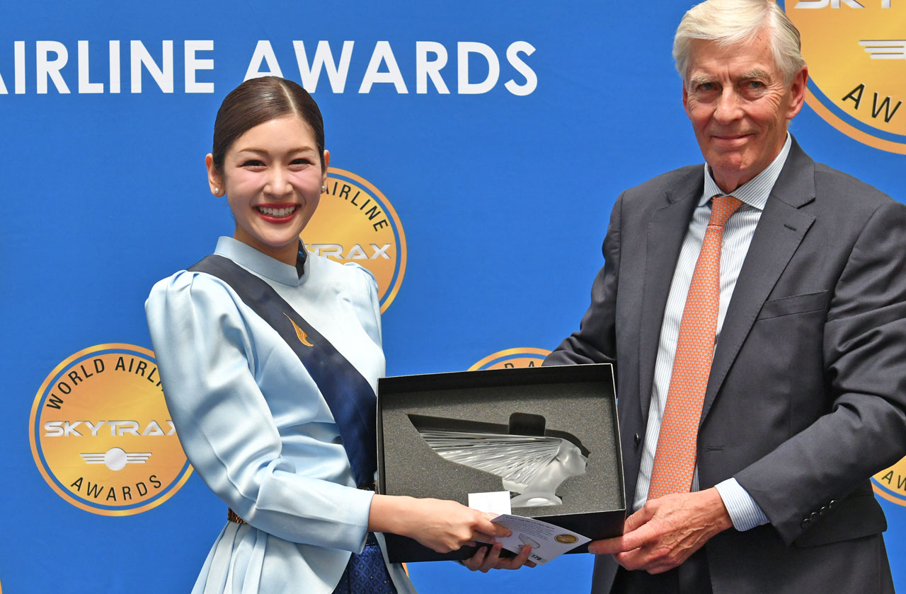 曼谷航空机组人员赢得2025年世界航空公司大奖抽奖